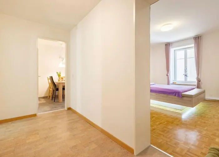 Apartment Enjoy And The Super