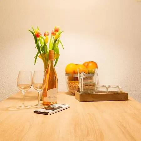 아파트 Enjoy And The Super